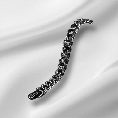 Black Square pendant with golden cable chain 